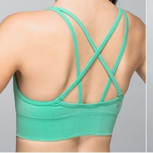 Lululemon Seamlessly Plunge Bra